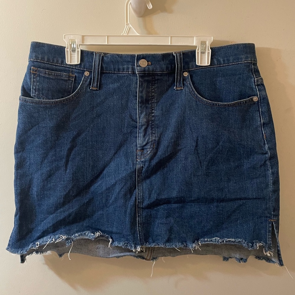 Madewell cutoff denim skirt Size 32